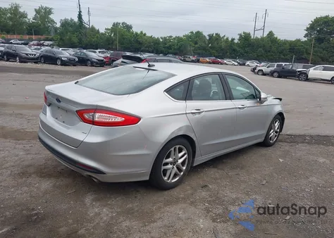 2015 Ford Fusion Se z USA, uszkodzony, nr VIN 3FA6P0H77FR210715